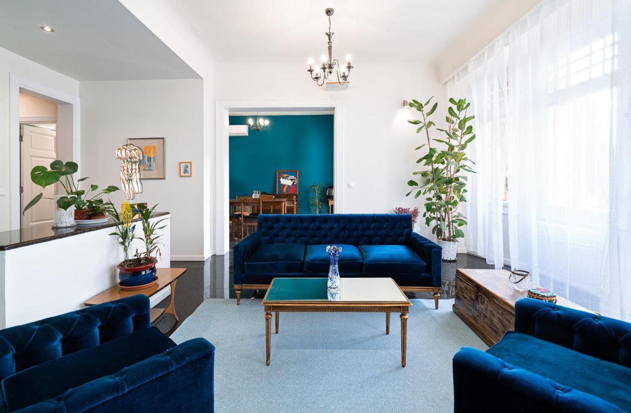 Spacious & Artistic Retro 2Bd Apt With Sauna Атина Екстериор снимка